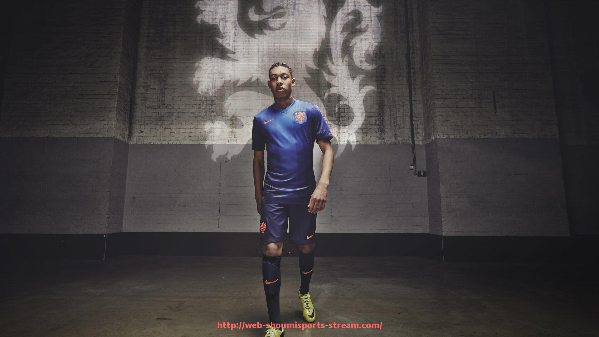 收米体育直播-法甲外援转会历史回顾及转会市场动态分析